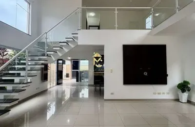 Casa em condomínio disponível para venda ou locação.