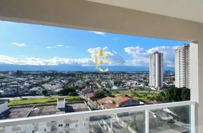Apartamento com varanda gourmet e 2 dormitórios com vista para a serra.