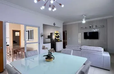 Casa com varanda gourmet e piscina à venda em condomínio em taubaté.