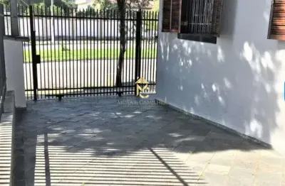 Casa em via publica disponível para locação em taubaté