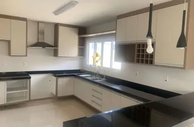 Casa em condomínio fechado com 4 quartos à venda em Piracangaguá, Taubaté 