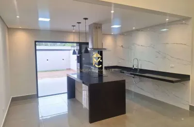 Casa térrea com piscina e varanda gourmet em condomínio fechado