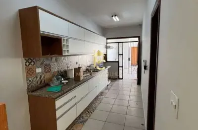Casa com 4 quartos para alugar no Jardim das Nações, Taubaté 