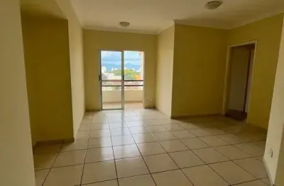 Apartamento com 2 quartos para alugar na Rua Voluntário Penna Ramos, Centro, Taubaté