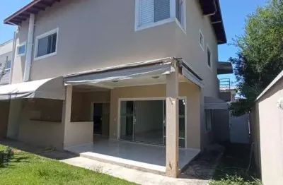 Sobrado com piscina para locação no condomínio campos do conde