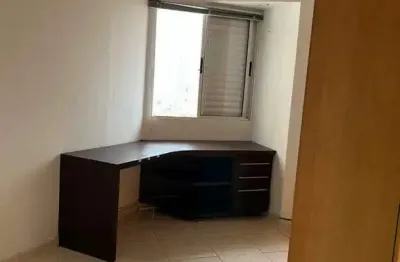 Apartamento com 2 quartos para alugar na Rua Voluntário Penna Ramos, Centro, Taubaté