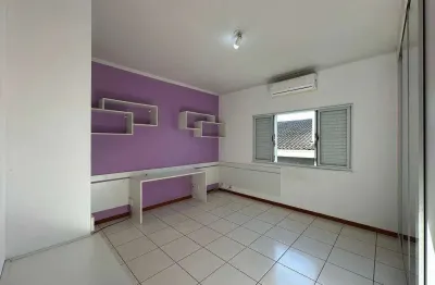 Casa com piscina para venda e aluguel em condomínio, taubaté