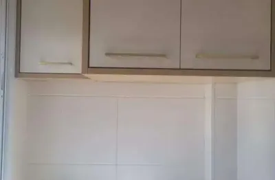 Apartamento com 3 dormitórios e sacada disponível para locação