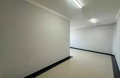 Sala comercial para alugar na Rua do Corrêa, Centro, Taubaté