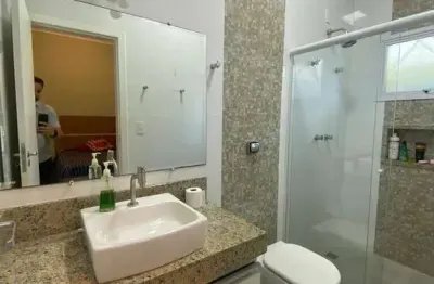 Casa com 4 quartos para alugar na Avenida Manoel Marcondes Oliveira Mello, Condominio Residencial Real Ville, Pindamonhangaba