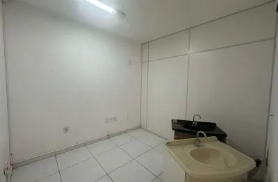 Prédio para alugar na Praça Monsenhor Silva Barros, Centro, Taubaté