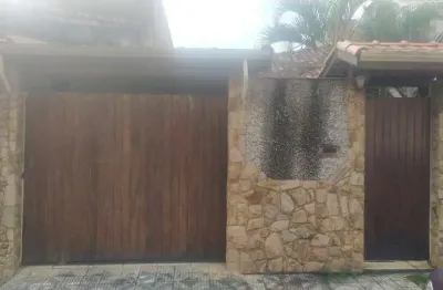 Casa com 4 quartos para alugar na Rua Coronel João Affonso, Bosque da Saúde, Taubaté