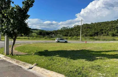 Terreno à venda na Avenida Plínio Canineo, Itapecerica, Taubaté