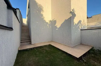 Casa com 3 quartos à venda na Avenida Independência, Residencial Estoril, Taubaté