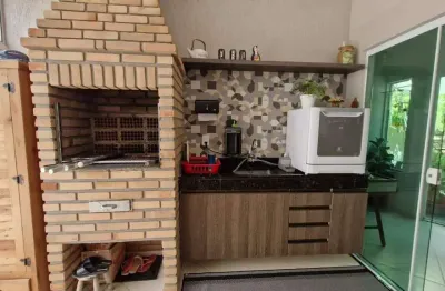 Casa térrea com varanda gourmet à venda ou locação em condomínio fechado