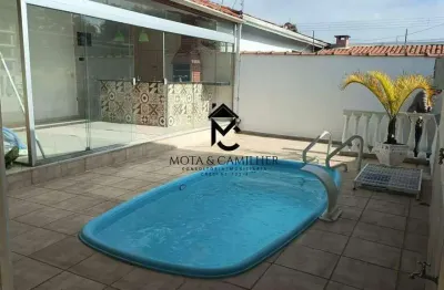 Casa em taubaté à venda com 3 dormitórios sendo 1suite, piscina e edícula.