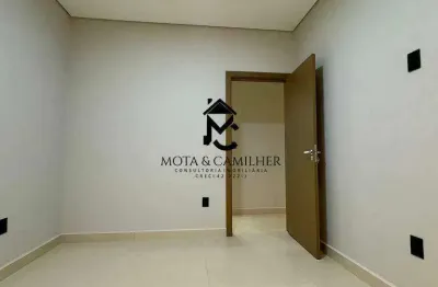 Casa recém construída disponível para locação ou venda em condomínio.