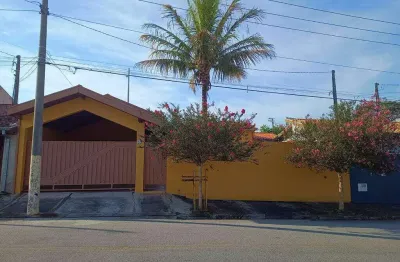 Casa com 3 quartos à venda na Rua Luiz dos Santos, Jardim Bela Vista, Taubaté