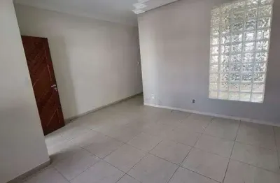 Casa com 3 quartos à venda na Avenida Arnaldo Felipe Sbruzzi, Piracangaguá, Taubaté