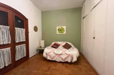 Casa com 5 quartos à venda na Rua Nicarágua, Jardim das Nações, Taubaté