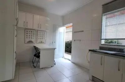 Oportunidade imperdível! viva com conforto e segurança em um condomínio completo