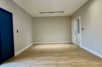 Casa com 3 quartos à venda na Avenida Amador Bueno da Veiga, Jardim Jaraguá, Taubaté