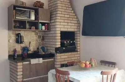 Casa com 2 quartos à venda na Avenida Antônio Garcia da Cunha, Jardim das Bandeiras, Taubaté