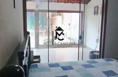 Oportunidade casa em via pública com piscina à venda em taubaté.