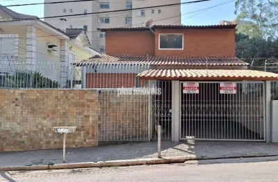 Excelente sobrado localizado próximo ao colégio porto seguro 275,0m² 4 quartos, 1 suíte, 4  gar.