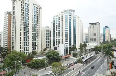 Prédio inteiro com 1.336mts² na av. ibirapuera com loja + 08 andares, 18 vagas, 10 banheiros