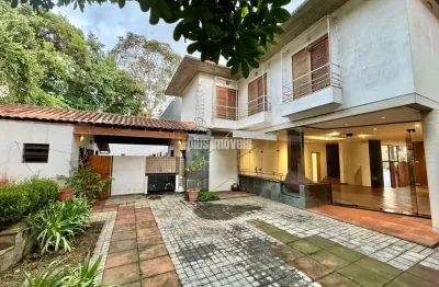 Casa assobradada  4 quartos 2 suites 5 vagas no morumbi