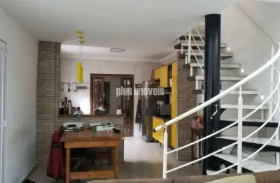 Sobrado residencial com 3 pavimentos no jardim dom bosco