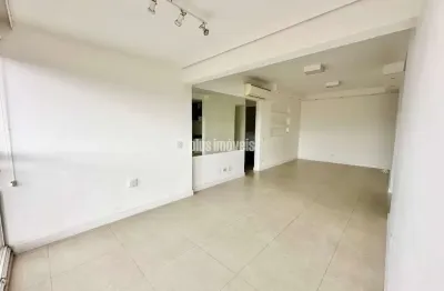 Ótimo apto ao lado shopping morumbi, rua com segurança 24 horas