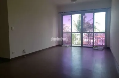 Apartamento com 3 quartos (1 suíte) em prédio clássico em santo amaro