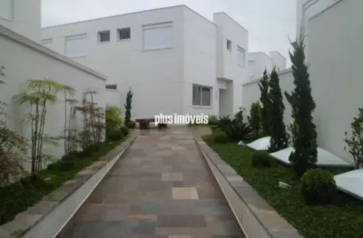 Tradução de segurança, conforto e bom gosto. condomínio com 8 casas.