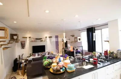 Apto 2 dormitórios cozinha americana,piscina aquecida,quadra,churrasqueira, sala ginastica