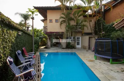 Morumbi 330,0m²ac 500,0m²at 3 súites 3 gar - piscina