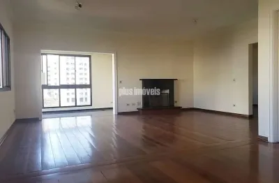 Apartamento com ótima planta 360º distribuído em 213,32 m2 de área útil na vila morumbi