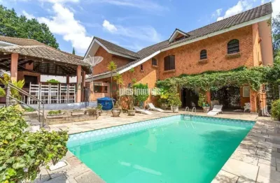 Jardim guedala 600,0m²ac  700,0m²at - 6 quartos, 4 suítes, 9 vagas de garagem  - piscina