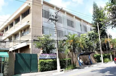 Tucuruvi   -  edifício industrial com 8813,0m²,   pé direito com 3,5m