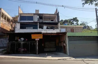 Sobrado com 3 pavimentos e sete casas para alugar no jardim mitsutani