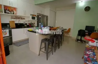 Casa térrea muito bem conservada no jardim mitsutani