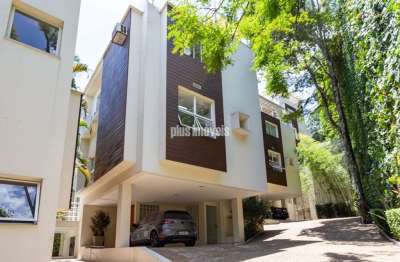 Casa em condomínio  com 3 suítes 4 gar - churrasqueria ,piscina, jardim