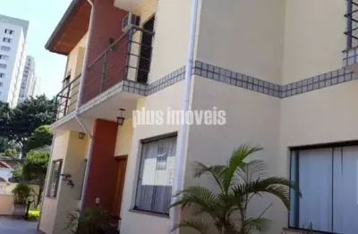 Casa triplex com 3 quartos e 2 banheiros à venda, 200 m²- saude