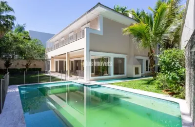 Jardim guedala 854,0m² área construída, 866,0m² área terreno,  4  suítes,  6 garagens