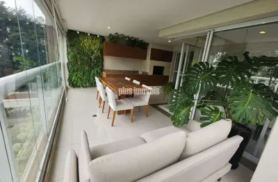 Morumbi, apartamento com varanda gourmet, proximo as principais vias de acesso, rua arborizada