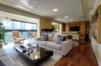 Apartamento com 3 quartos à venda na Rua Itapaiuna, 1800, Panamby, São Paulo