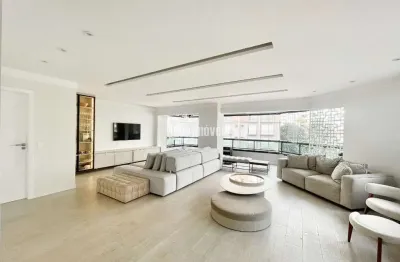 Apartamento tipo para venda com 3 quartos, sendo 3 suítes, 192m²