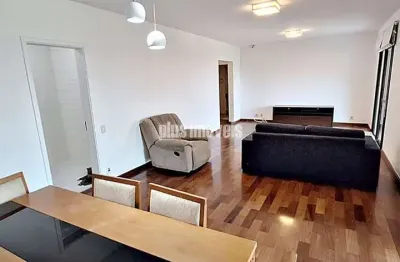 Villaggio panamby -  192,41m²au  4 suítes - 4 gar, depósito - terraço gourmet voltado para o bosque.