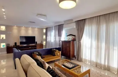 Apto amplo, mobiliado, recém reformado em andar alto e com vista panorâmica - 186m2 - panamby